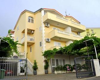 Apartments Ivica - Makarska - Edificio