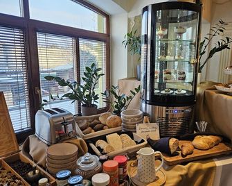 Penzión & Wellness Zoborská - Neutra - Buffet
