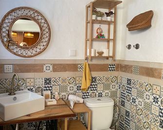 Mill House 1 - Holiday House - Santa Cruz