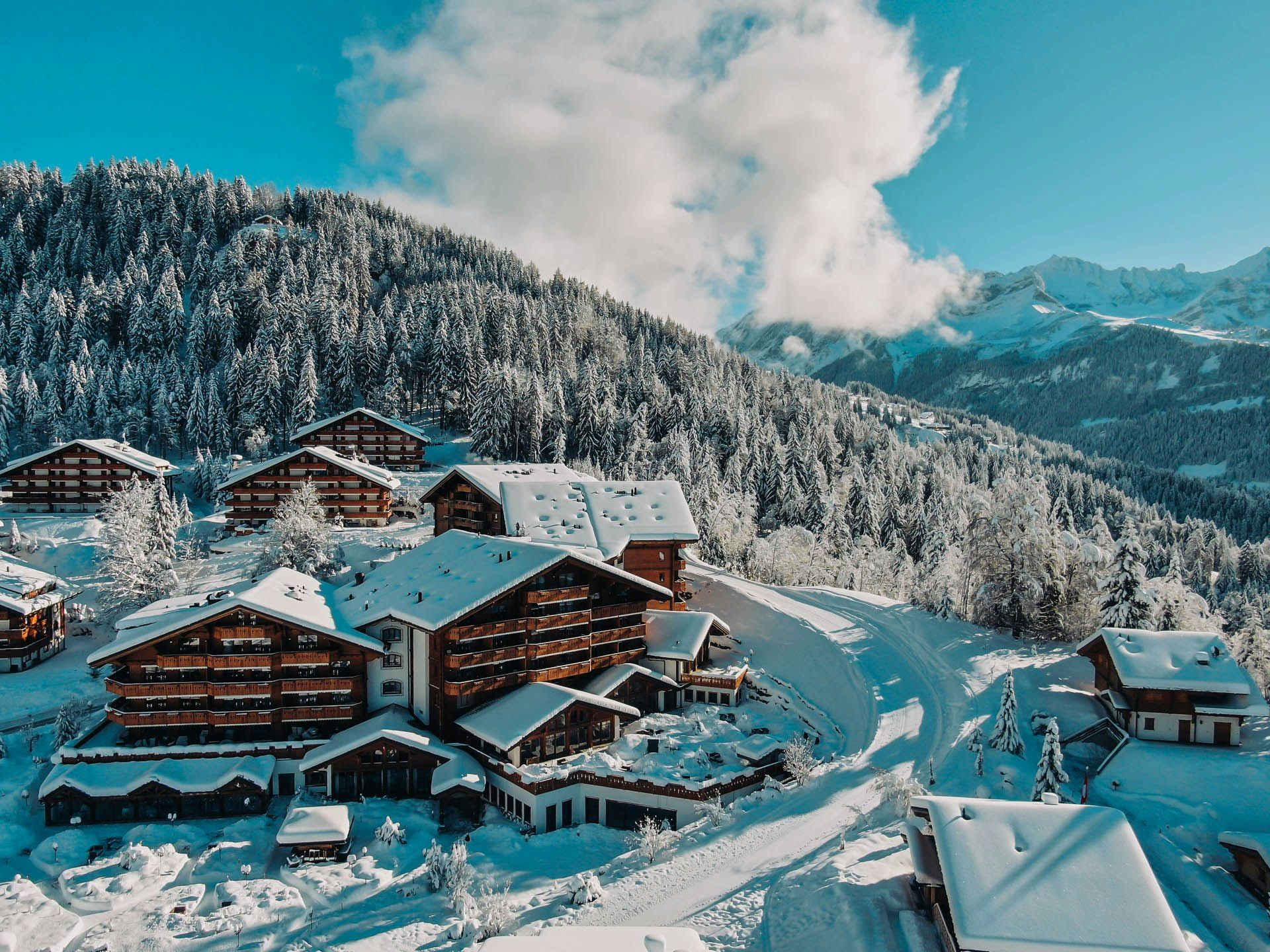 Chalet Royalp Hôtel & Spa - Ollon - Budova