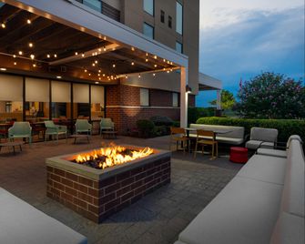 Home2 Suites by Hilton Buffalo Airport/Galleria Mall - Cheektowaga - Patio