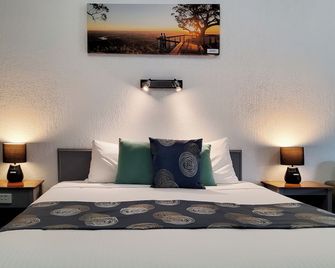 Archer Park Motel - Rockhampton - Bedroom
