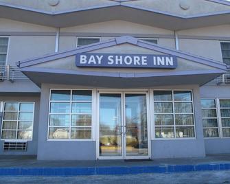 Bay Shore Inn - Bay Shore - Building