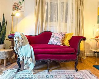KingstonStays The Art Studio free parking - Kingston - Pokój dzienny