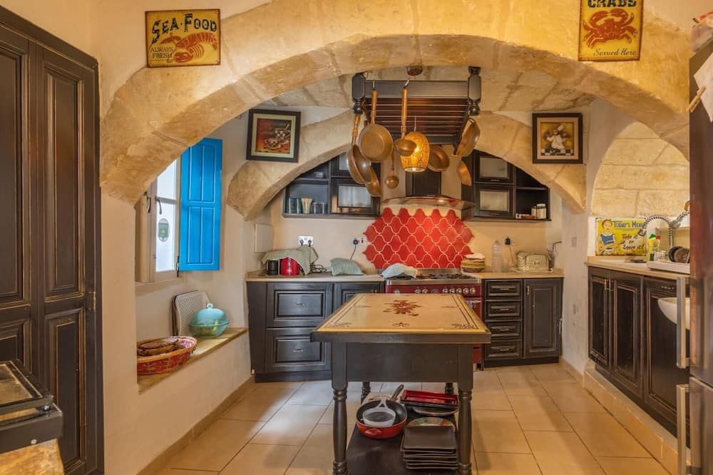 Chapel 5 Boutique Suites B&B