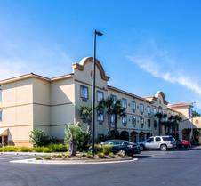 Comfort Suites
