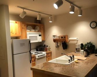 Cozy 1-bedroom condo in charming Driggs with WiFi - Driggs - Cocina