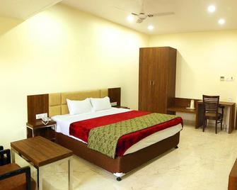 Hotel Krishna - Jabalpur - Bedroom