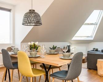 Tyr Apartments by Heimaleiga - Reykjavik - Jadalnia