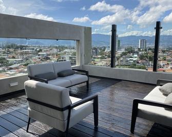 Bee Suites San José - Escalante - San José - Balcony