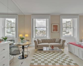 Lyall Residences - London - Living room