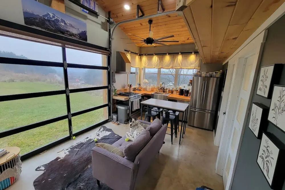 The Little House in the Garage