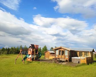 Cosy Cabin by Lake & Woods with Views - Selfoss