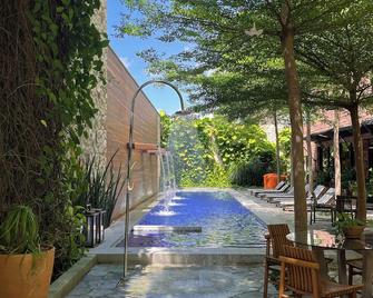 Pauli Boutique Hotel - Fortaleza - Zwembad