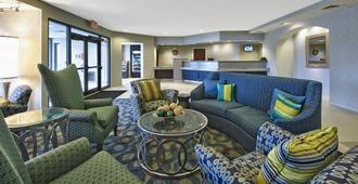Springhill Suites Manchester-Boston Regional Airport - Manchester - Area lounge