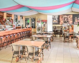 Alexandros Hotel - Sisi