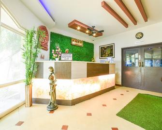 Collection O Bp Resort Ecr - Pallāvaram - Front desk