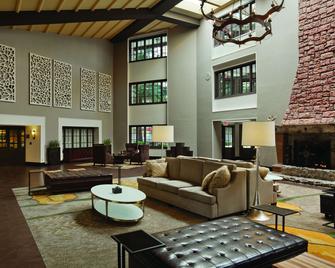 Embassy Suites by Hilton Napa Valley - Napa - Lobby