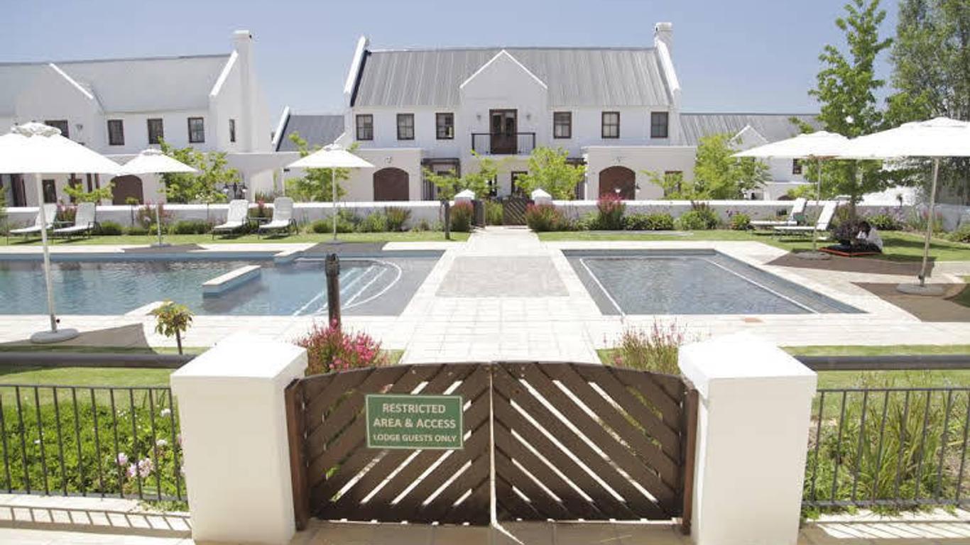 Winelands Golf Lodges 1