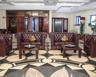 Kazakhstan Hotel - Atyrau - Salon