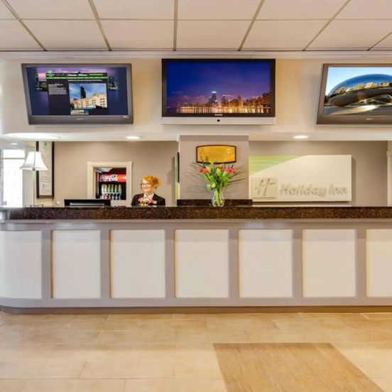 Holiday Inn & Suites Chicago-Downtown By IHG image 1