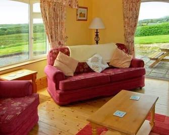 Heron's Nest, Family Friendly, With Open Fire In Inch, County Kerry - Inch - Living room