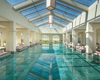 Flc Luxury Resort Samson - Sam Son - Pool