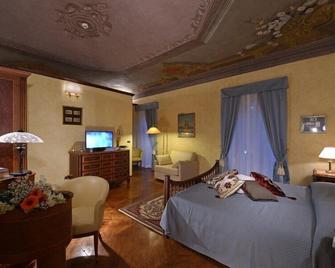 Villa Durando - Mondovì - Camera da letto
