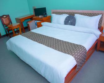 Bl Airport Hotel - Dar Es Salaam - Bedroom