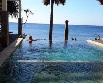 Amed Beach Villa - Abang - Pool