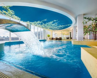 Nordic Hotel Forum - Tallin - Piscina