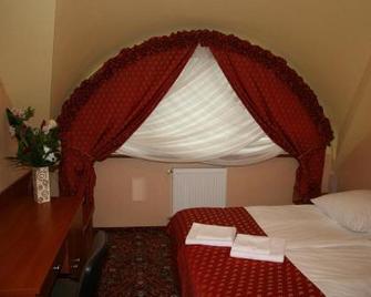 Hotel Zajazd Celtycki - Ochmanow - Habitación