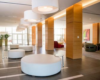 I Hotel & Conference Center - Champaign - Lobby