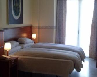 Hotel Mar Azul - el Campello - Schlafzimmer