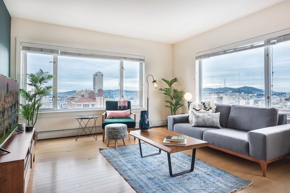 Cozy 1BR Nob Hill w/ Gym, short walk to Union Sq by Blueground - سان فرانسسكو - غرفة معيشة