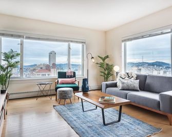 Cozy 1BR Nob Hill w/ Gym, short walk to Union Sq by Blueground - سان فرانسسكو - غرفة معيشة