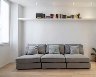Milano Apartments Navigli - Milan - Living room