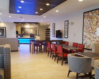 Holiday Inn Express Howe (Sturgis, MI) By IHG - Howe - Restaurant