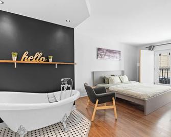 The redbull lodge with parking - Québec - Chambre