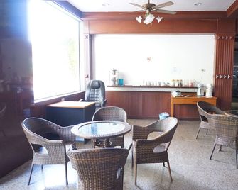 Sri Chumphon Hotel - Chumphon