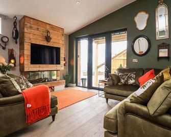 The Barn At Copy House Hideaway, Pet Friendly, With Hot Tub In Earby - Barnoldswick - Sala de estar