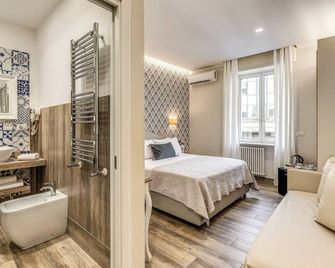 Camera e Caffé DeLuxe - Neapel - Schlafzimmer