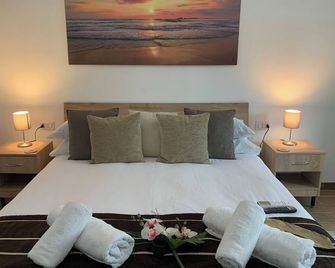 B&B Hideaway Haven Villa - Sant’Anna Arresi - Bedroom