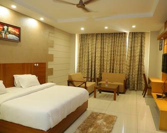 Hotel Royal Hillton - Pāonta Sāhib - Habitación