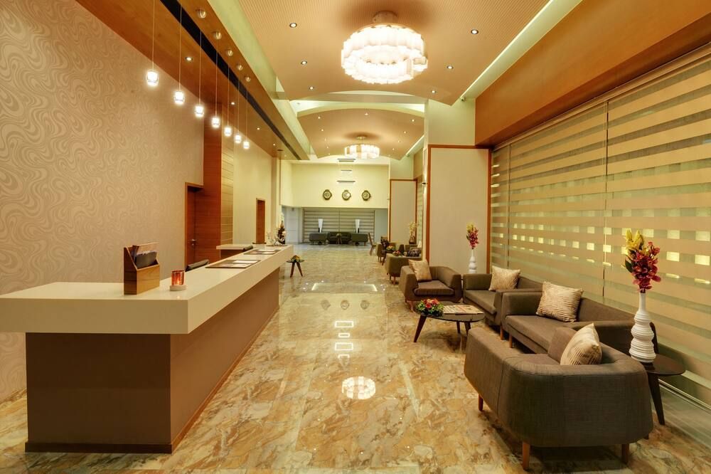 Hotel Suba Elite Vadodara - ואדודרה - לובי