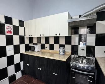 linda casona mancora - Santiago - Dapur