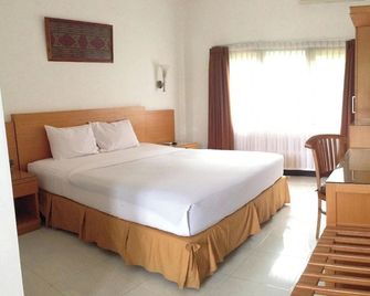 Hotel Puri Indah & Convention - Mataram