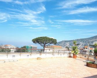 Seven Hostel & Rooms - Sant'Agnello