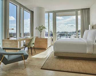 Four Seasons Hotel At The Surf Club - Surfside - Bedroom