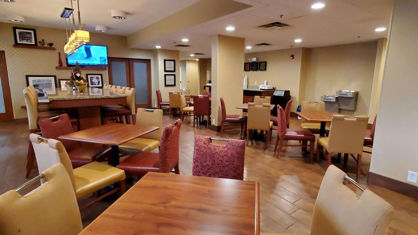 Hampton Inn Hillsville